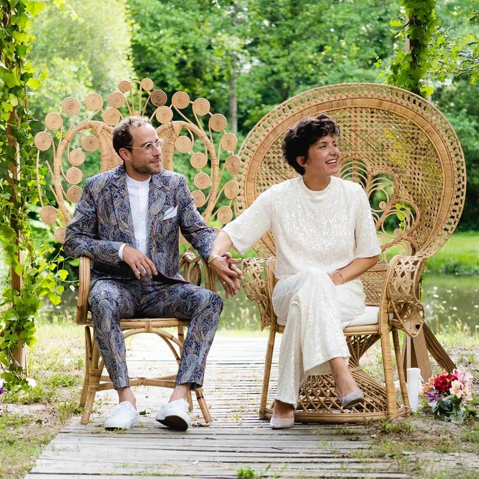 RM. Costume complet.